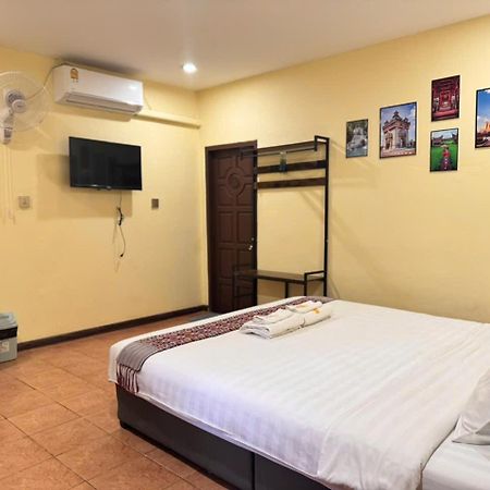 Yula Hotel Thatluang Vientiane Dış mekan fotoğraf